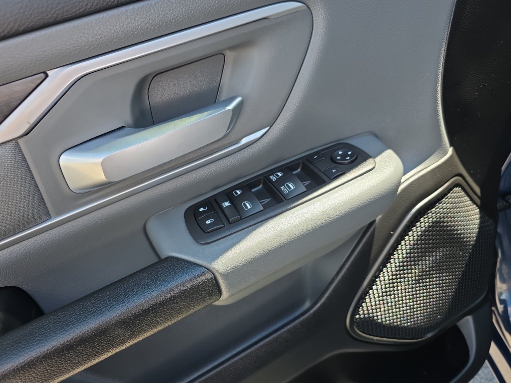 Used 2022 RAM 1500 Big Horn AWD/4WD image 16