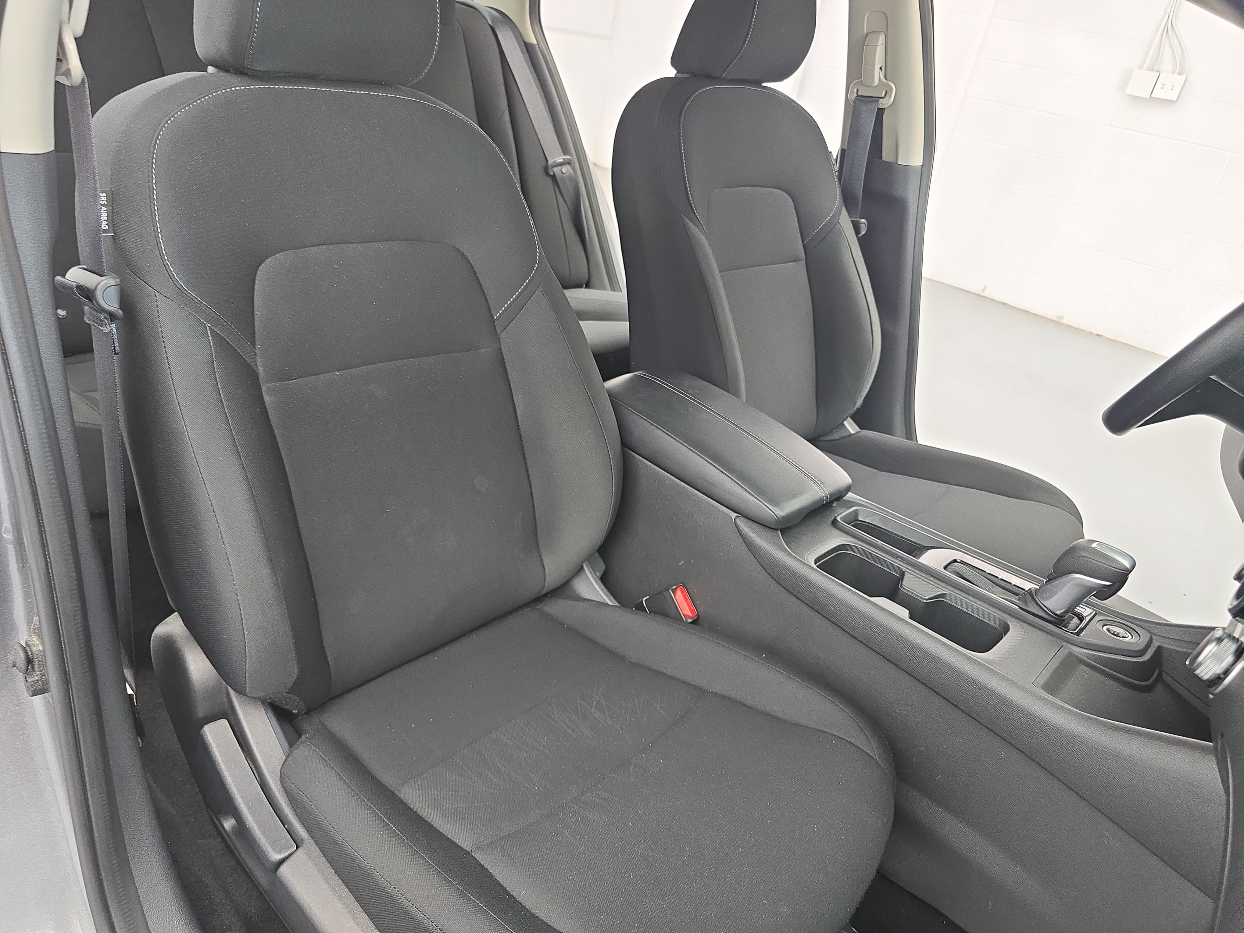 Used 2025 Nissan Sentra S FWD image 10