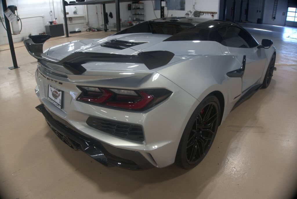 Used 2024 Chevrolet Corvette Z06 w/ Battery Protection Package RWD image 5