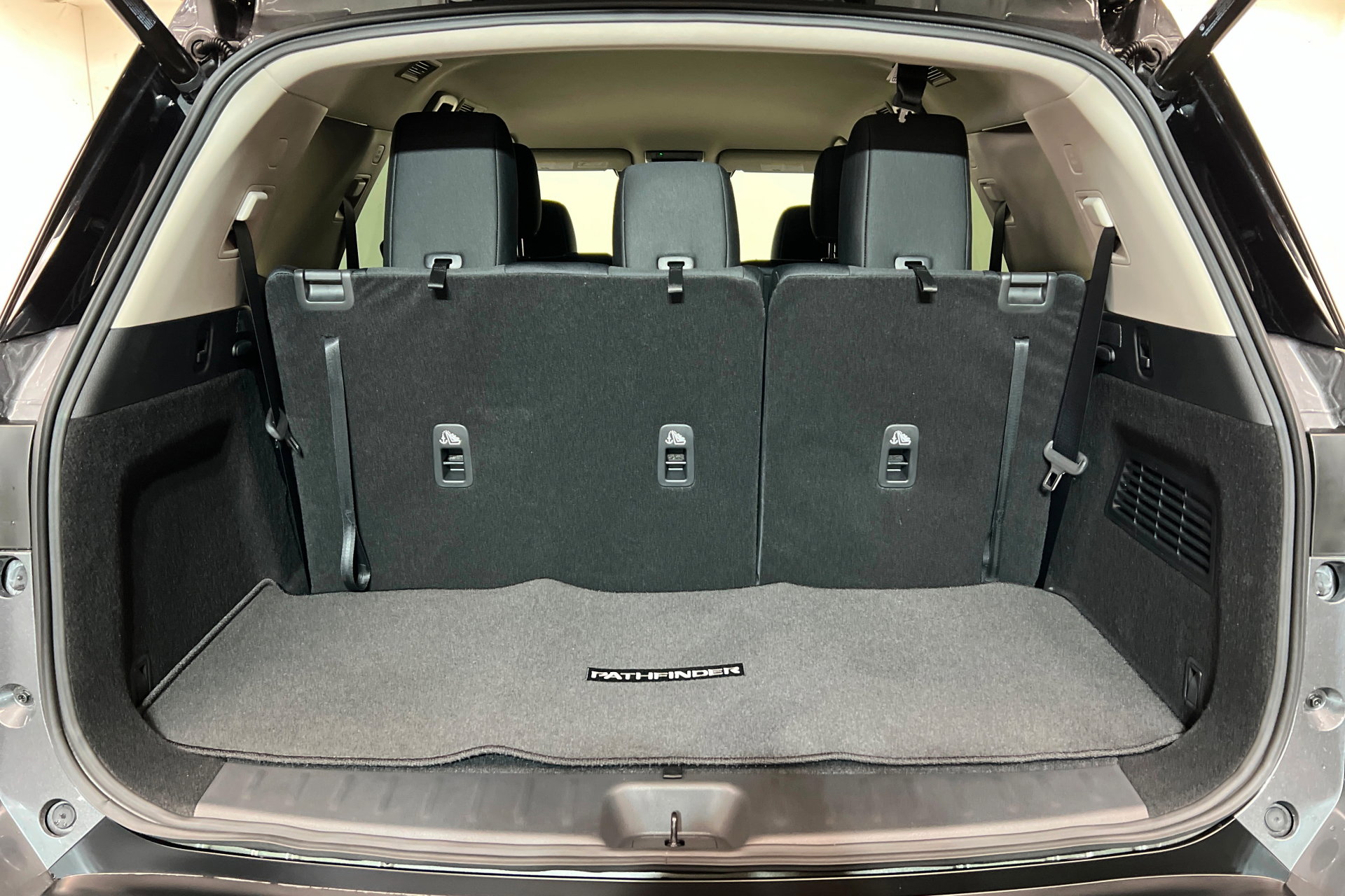 New 2026 Nissan Pathfinder SV image 23