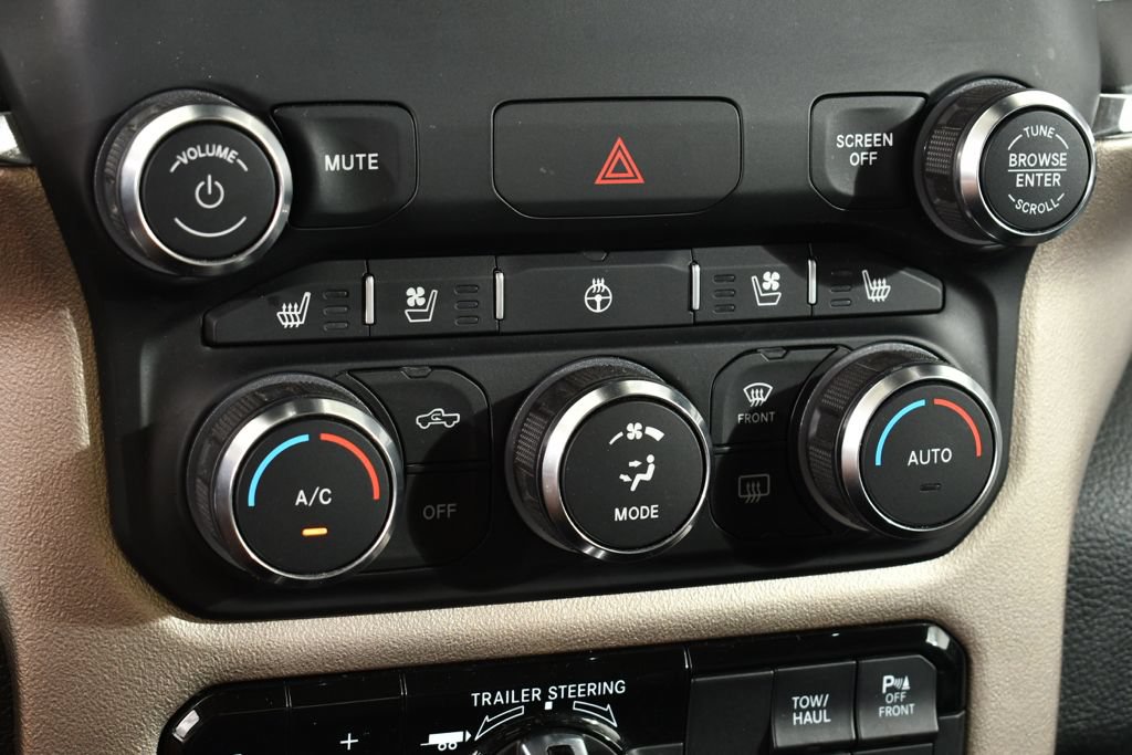 Used 2021 RAM 1500 Laramie AWD/4WD image 30
