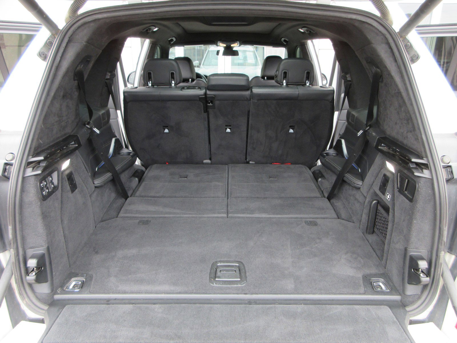 Used 2019 BMW X7 xDrive40i w/ M Sport Package image 55