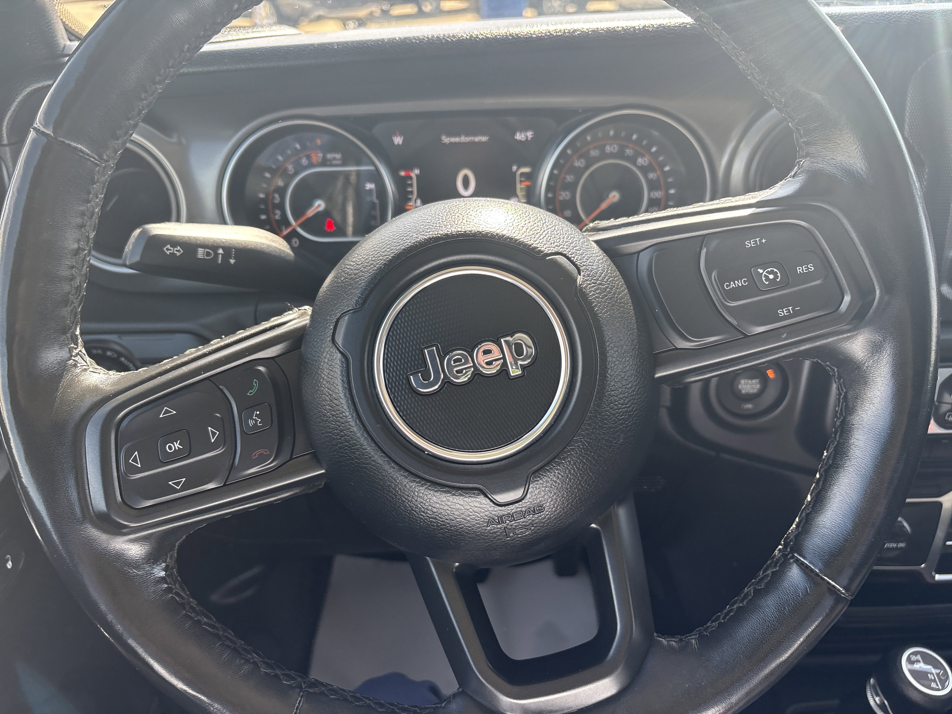 Used 2021 Jeep Gladiator Willys image 11