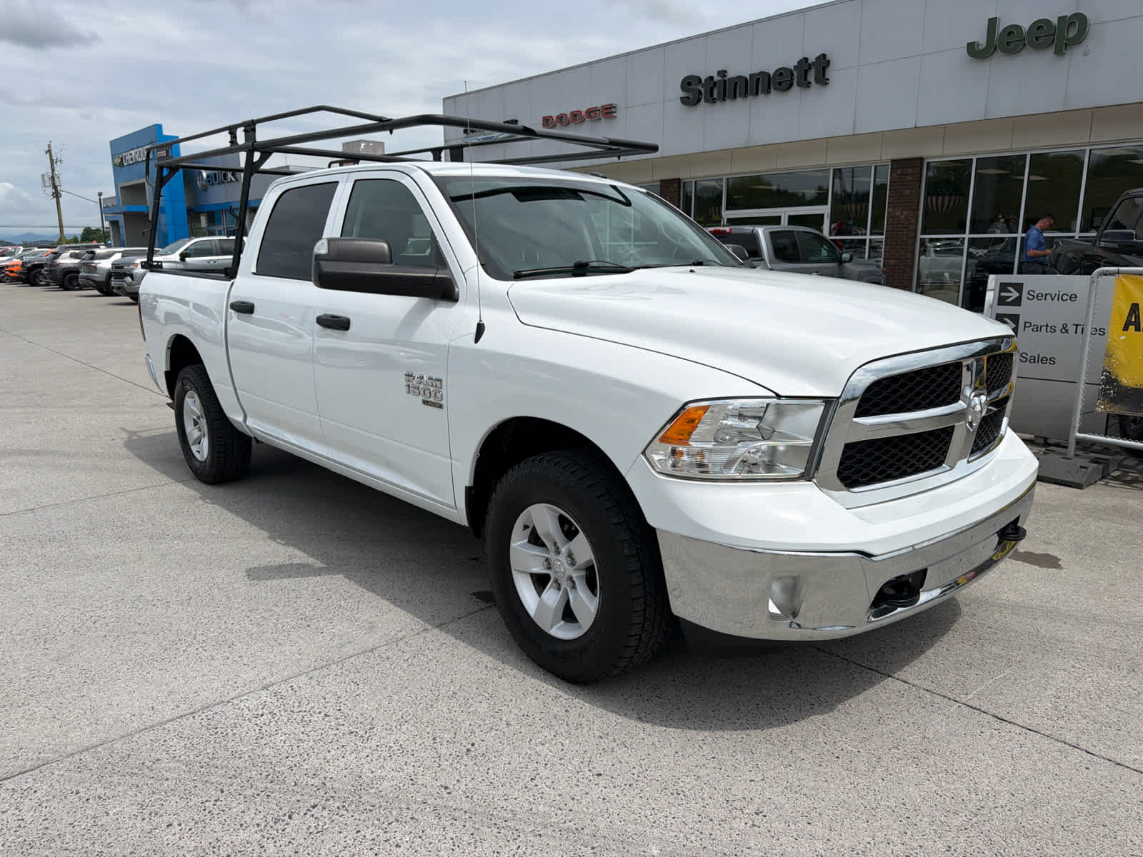 Used 2022 RAM 1500 Tradesman w/ Chrome Appearance Group AWD/4WD image 4