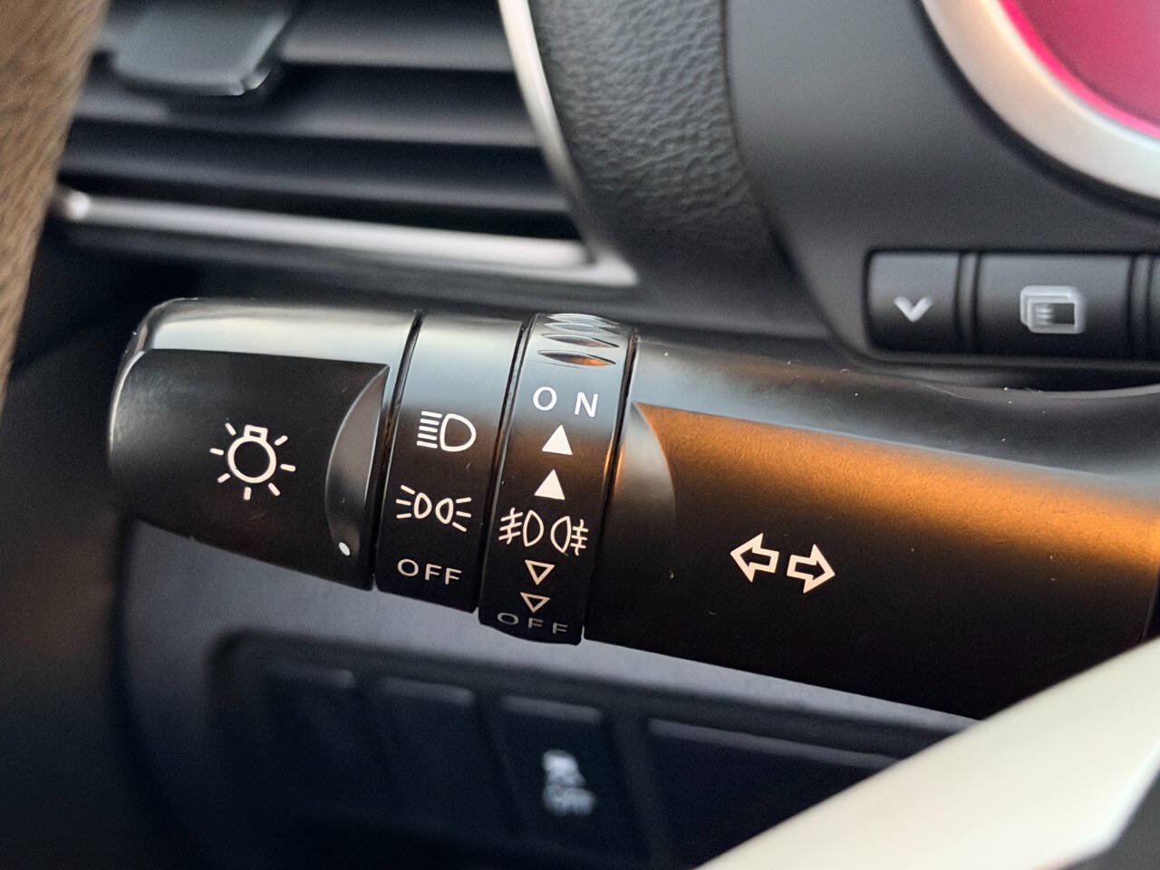 Used 2019 Mitsubishi Eclipse Cross LE AWD/4WD image 31