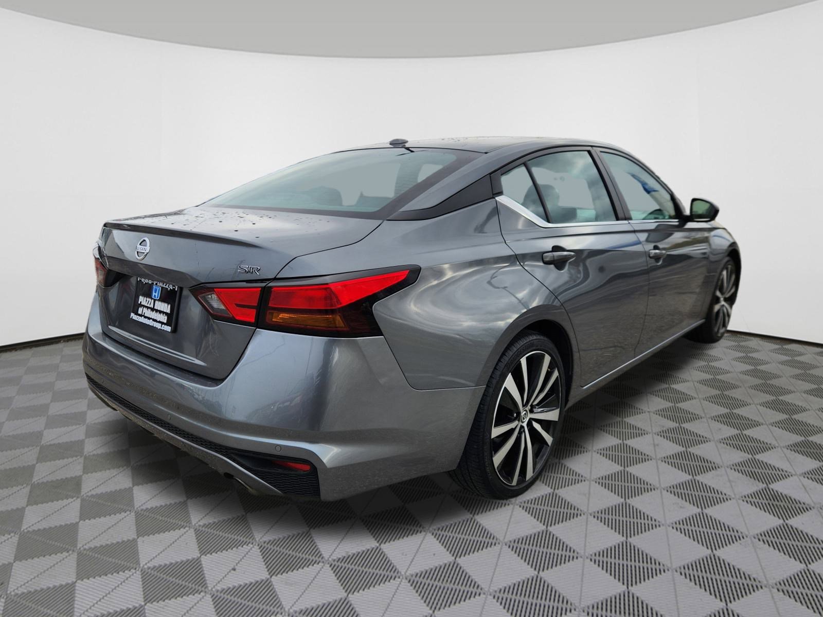 Used 2022 Nissan Altima 2.5 SR image 4