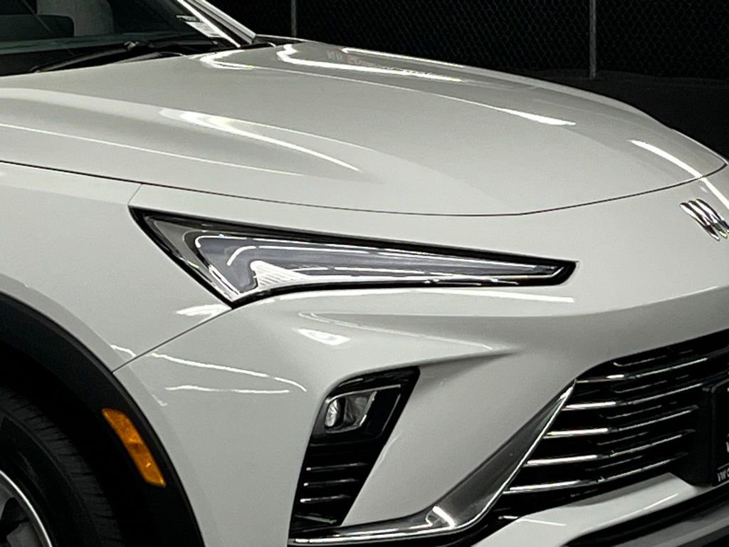 Used 2024 Buick Envista Preferred w/ Convenience I Package FWD image 37