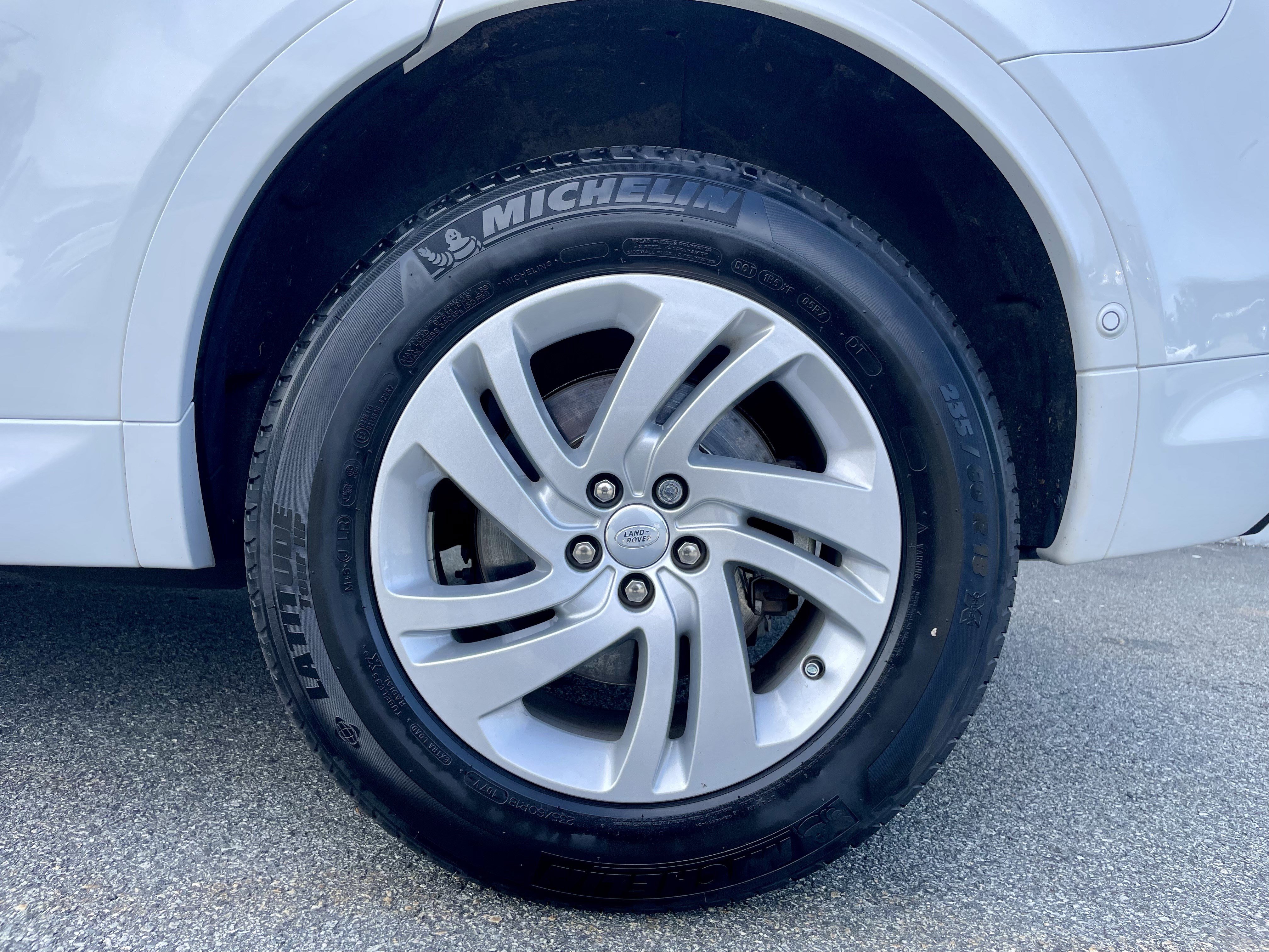 Certified 2024 Land Rover Discovery Sport S image 10