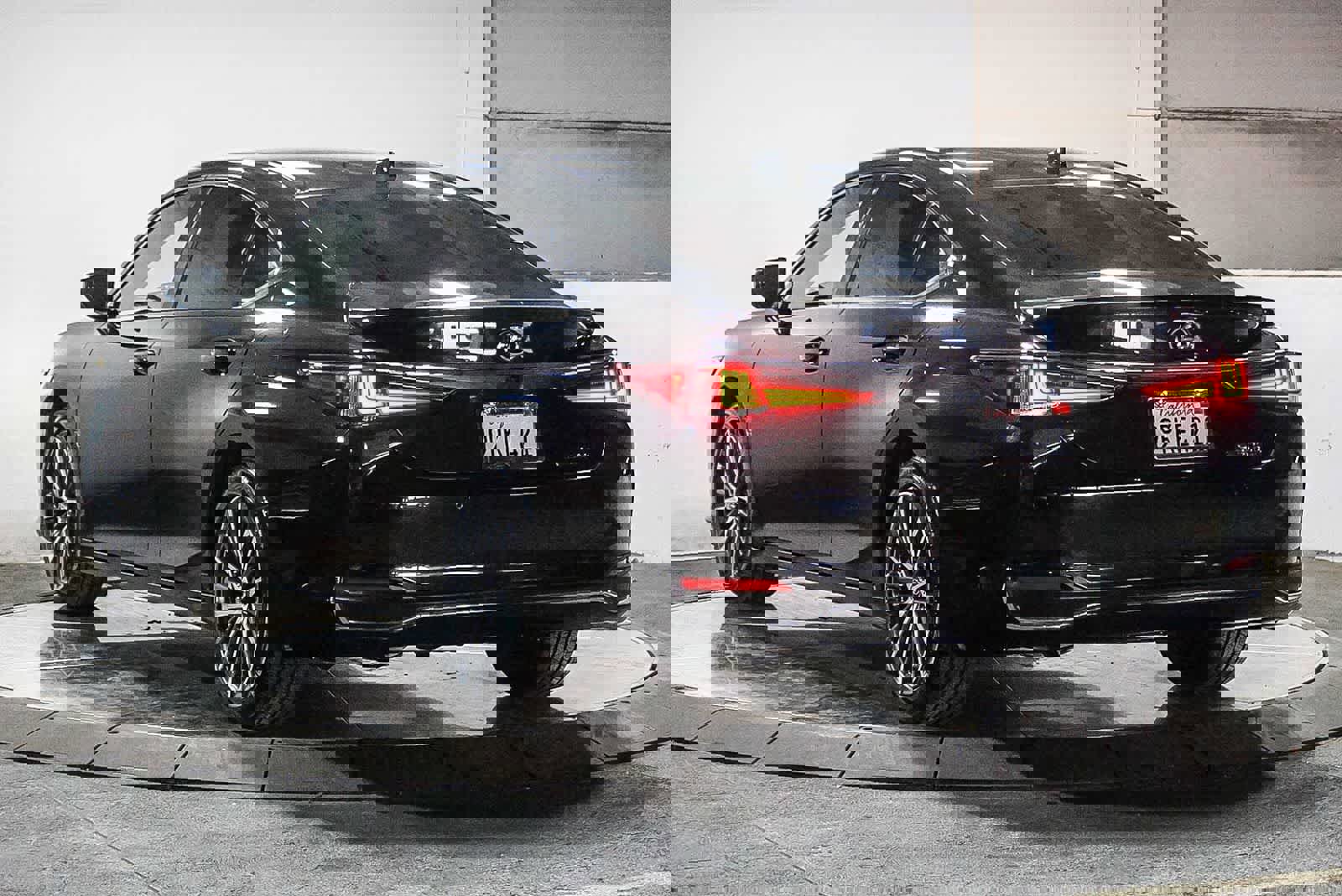 Used 2025 Lexus ES 300h w/ Premium Package image 8