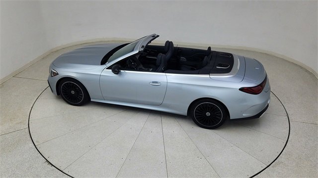 Used 2025 Mercedes-Benz CLE 300 4MATIC Cabriolet image 81