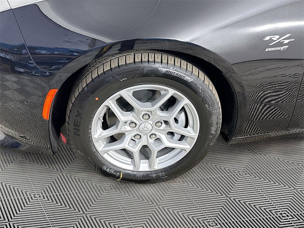 New 2025 Dodge Charger R/T w/ Quick Order Package 25M R/T image 32