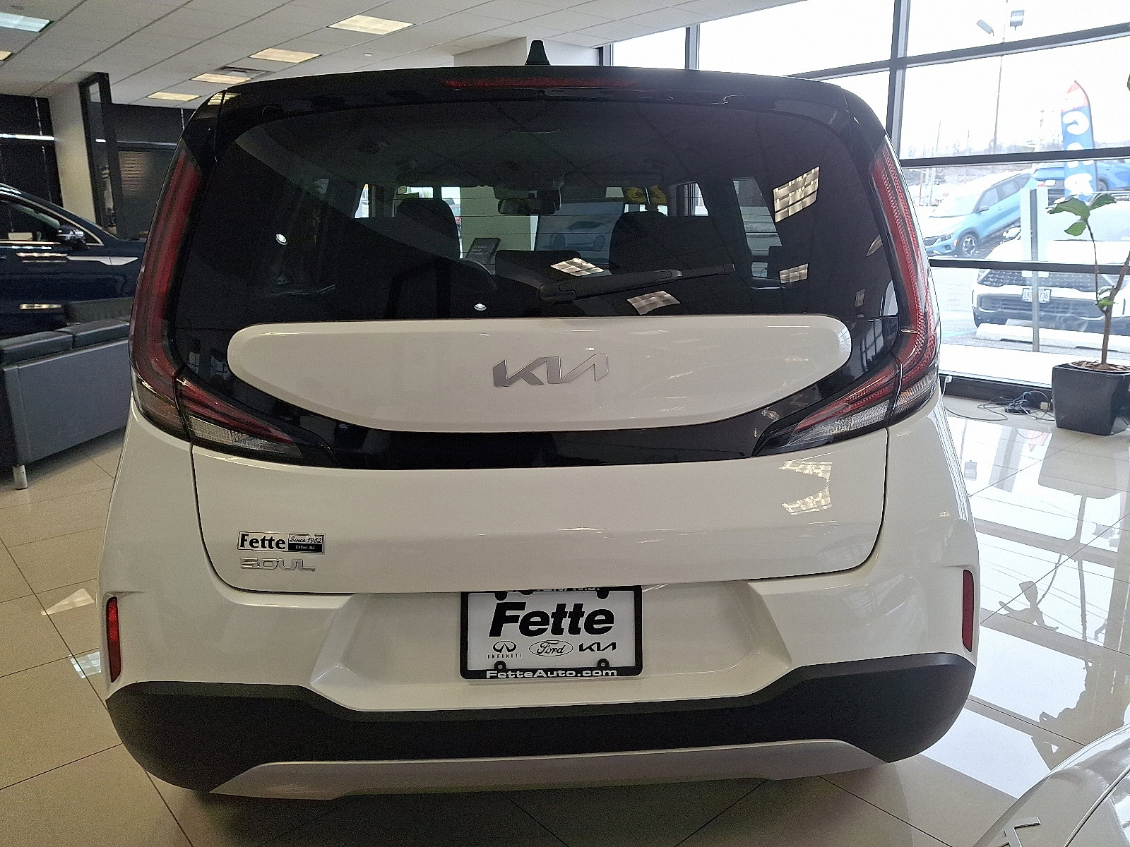 Certified 2023 Kia Soul LX w/ LX Technology Package image 5