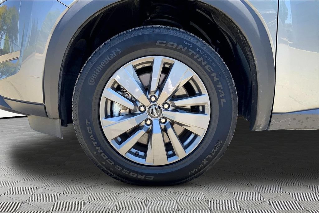 Used 2025 Nissan Pathfinder SV AWD/4WD image 22