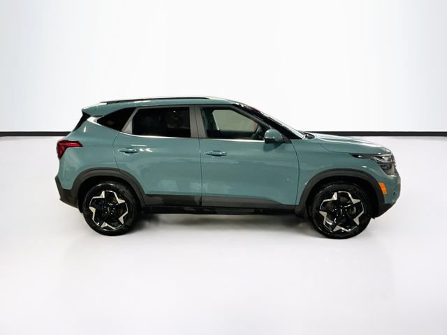 Used 2024 Kia Seltos EX AWD/4WD image 8