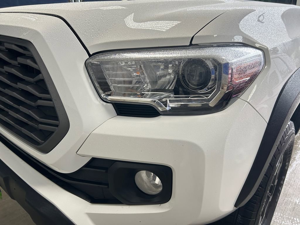 Used 2021 Toyota Tacoma TRD Off-Road w/ Technology Package image 37