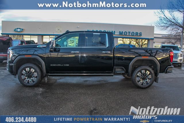 Used 2024 GMC Sierra 3500 Denali w/ Denali Reserve Package AWD/4WD image 4