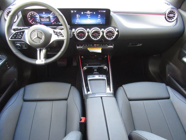 Used 2026 Mercedes-Benz GLA 250 4MATIC image 32