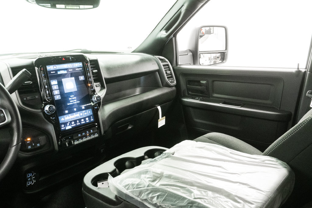 New 2027 RAM 3500 Tradesman AWD/4WD image 13