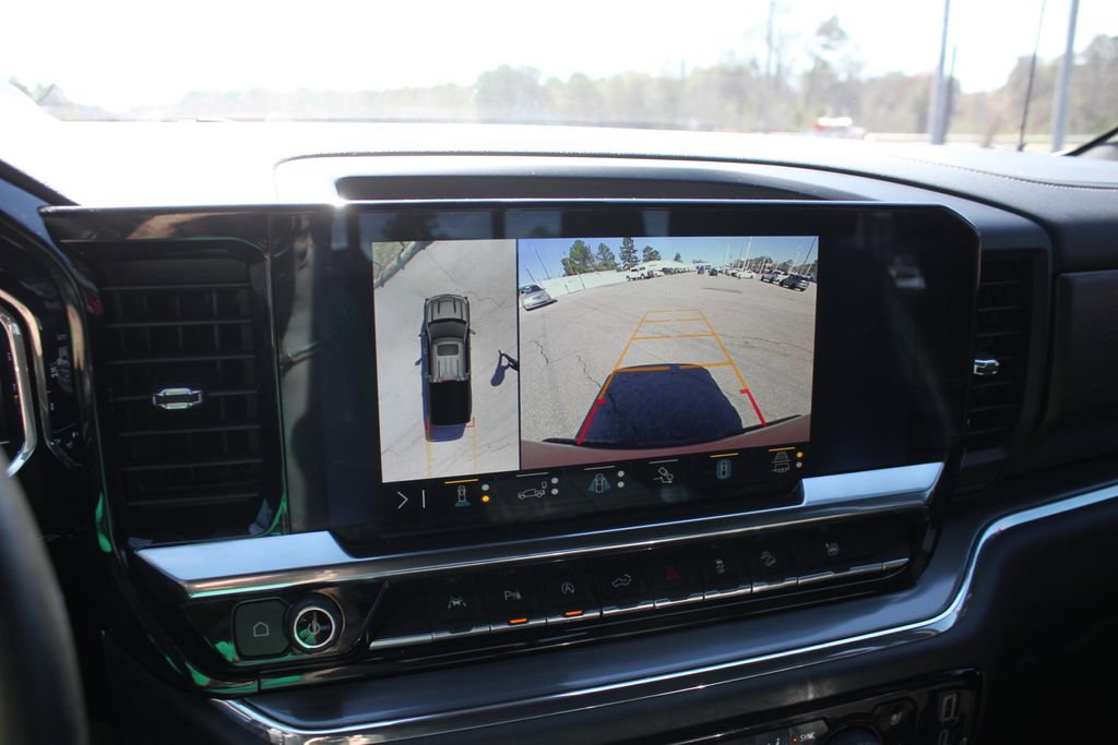 Used 2023 Chevrolet Silverado 1500 High Country w/ Technology Package image 14