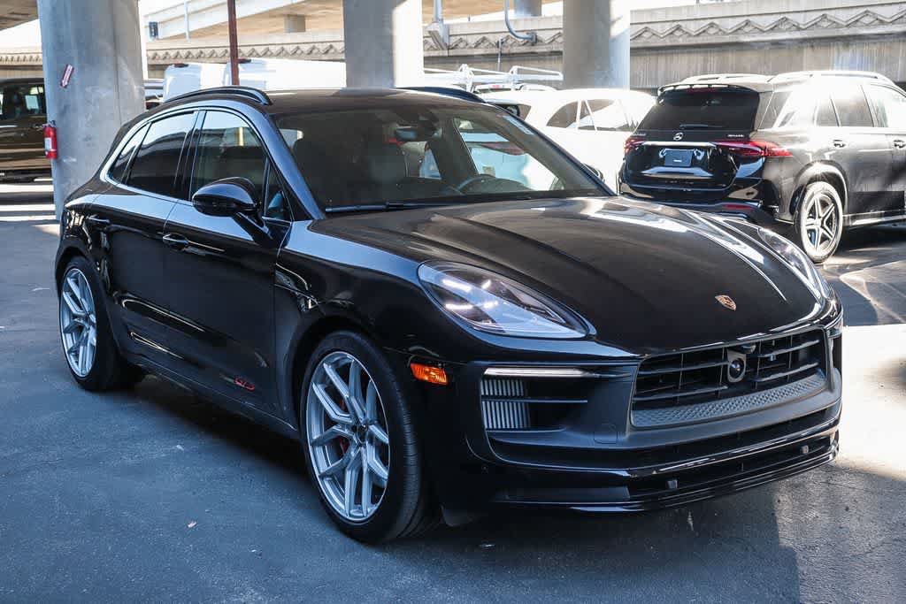 Used 2024 Porsche Macan GTS AWD/4WD image 3