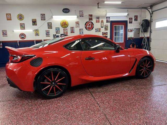 Used 2022 Toyota GR86 Premium image 3