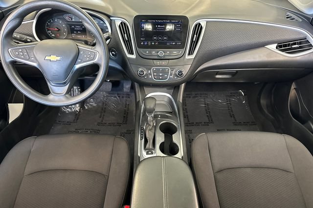Used 2023 Chevrolet Malibu LT FWD image 15