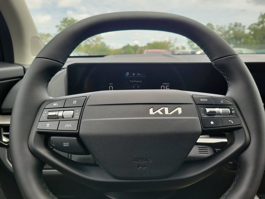 New 2026 Kia Sportage LX FWD image 10