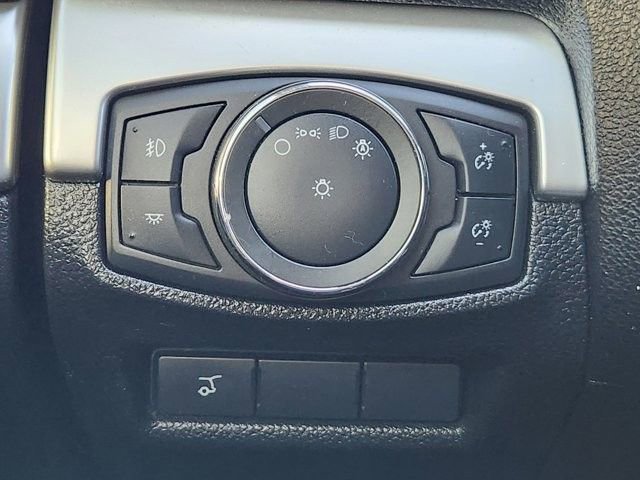 Used 2017 Ford Explorer XLT w/ Equipment Group 202A image 19