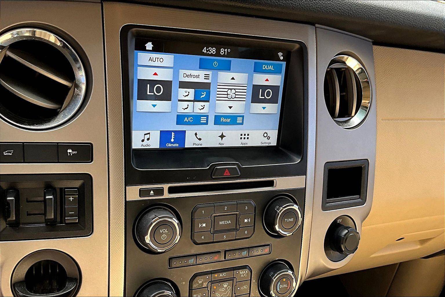 Used 2017 Ford Expedition Limited w/ Equipment Group 301A image 15