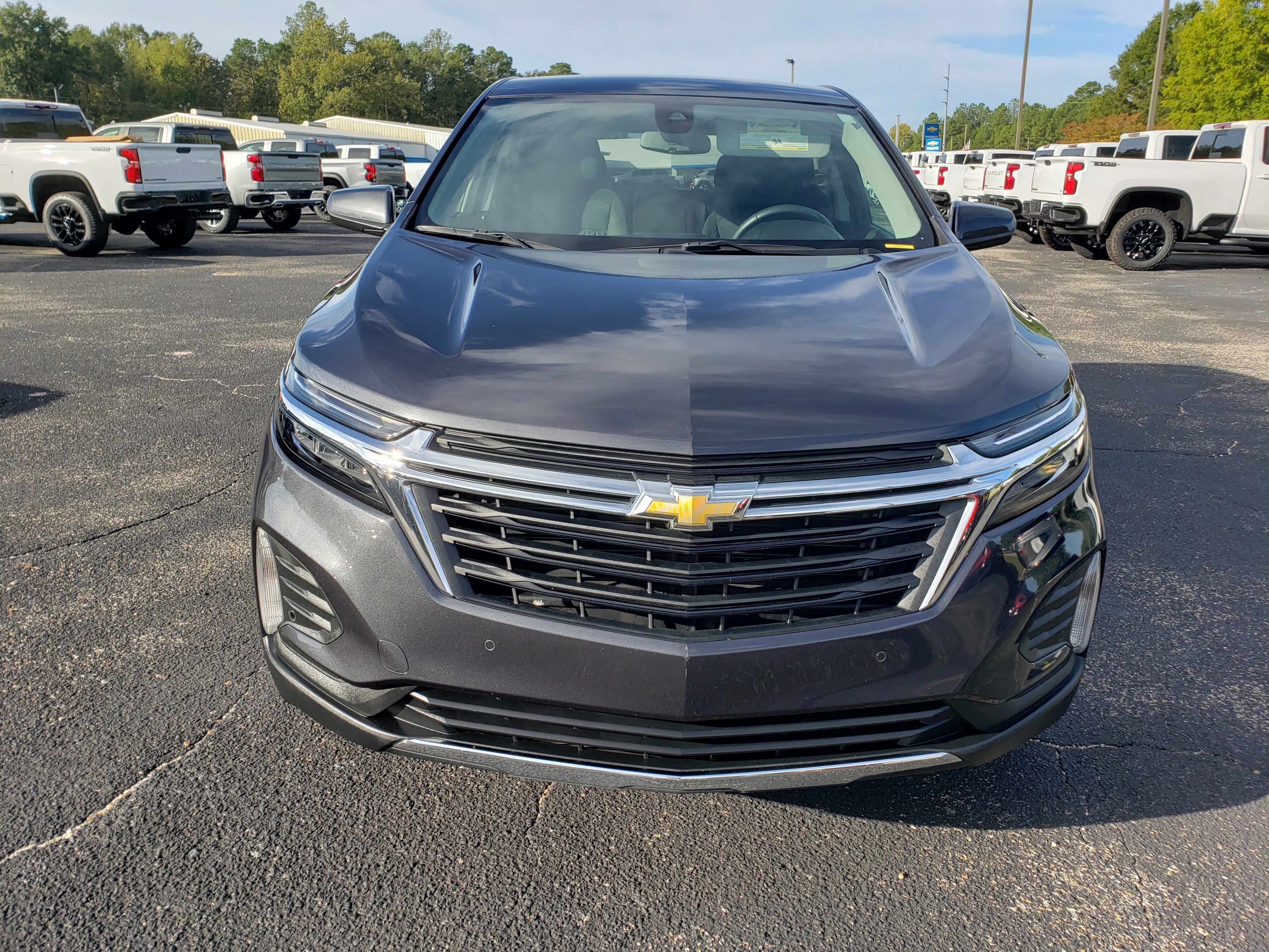 Used 2022 Chevrolet Equinox LT w/ Driver Convenience Package image 7