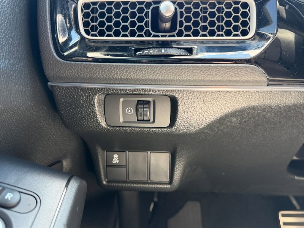 Used 2025 Honda Civic Sport image 22
