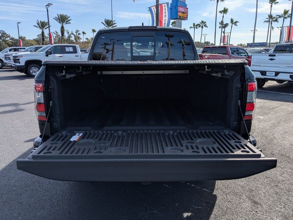 Used 2022 Nissan Frontier PRO-4X image 13