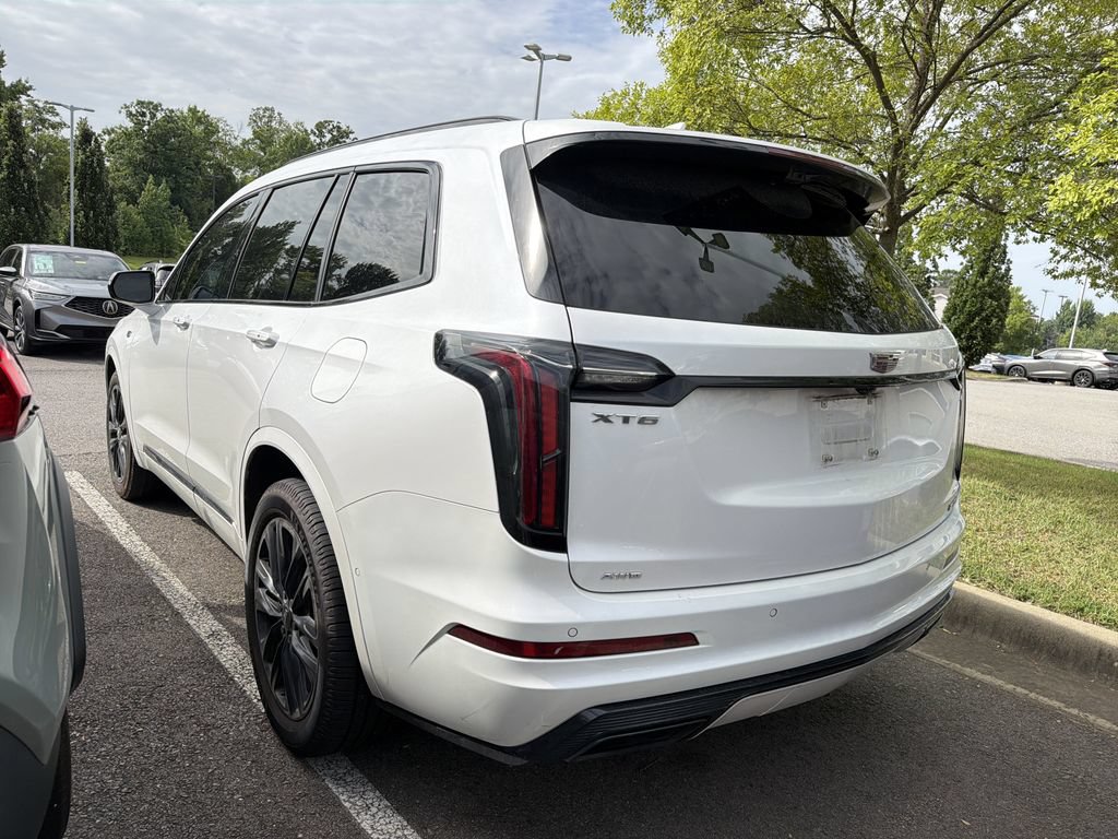 Used 2021 Cadillac XT6 Sport w/ LPO, ONYX Package AWD/4WD image 5