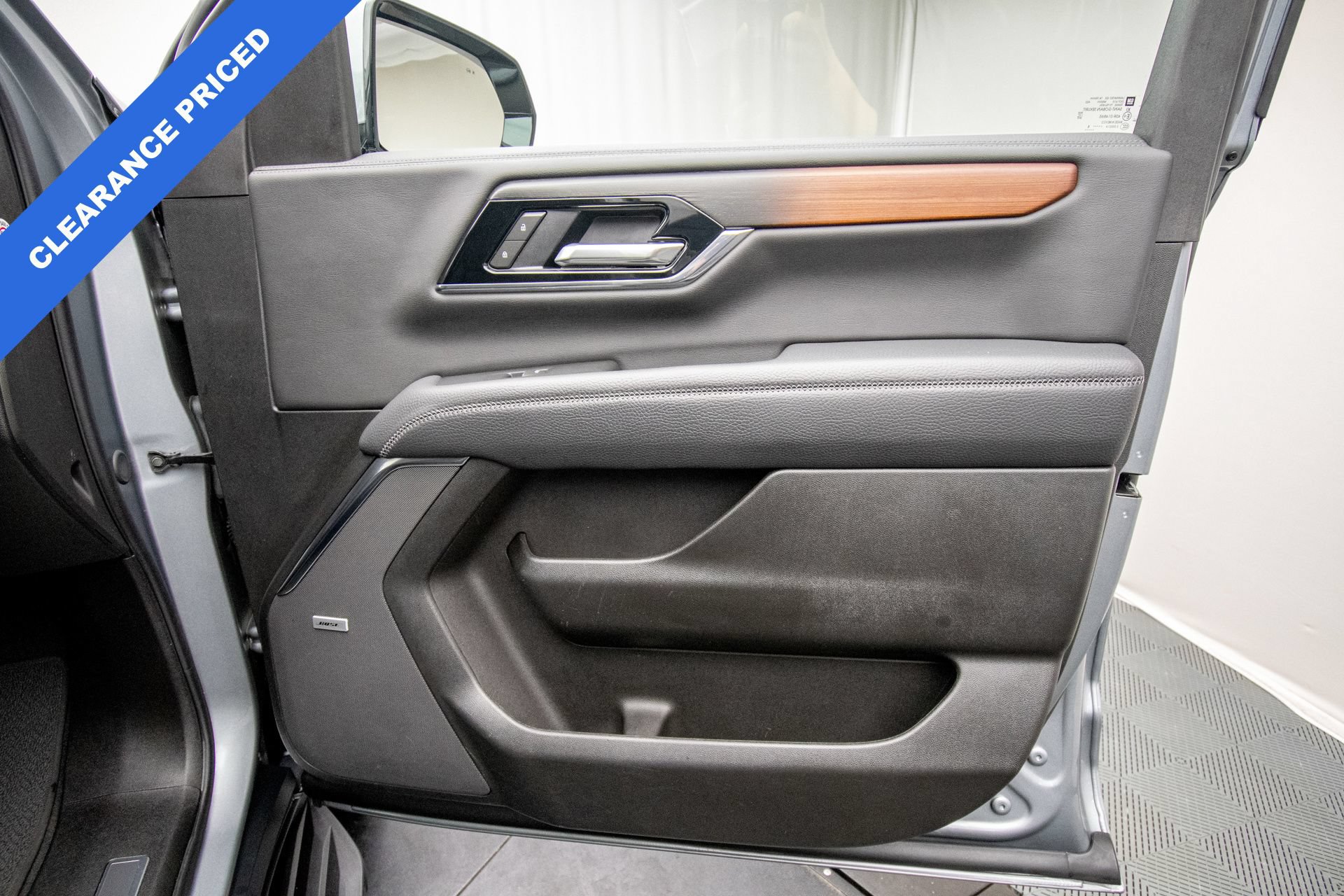 Used 2025 GMC Yukon Denali AWD/4WD image 27