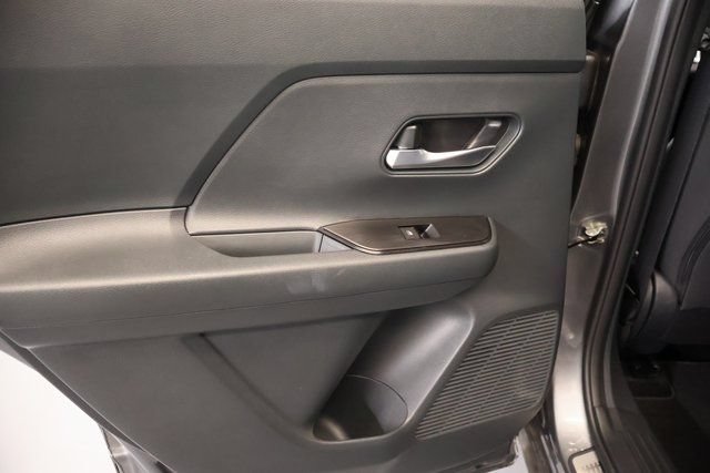 Used 2025 Nissan Kicks SV w/ Illumination Package FWD image 29