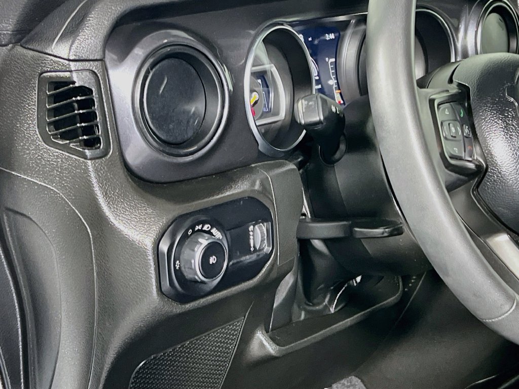 Used 2023 Jeep Wrangler Unlimited Sport AWD/4WD image 10