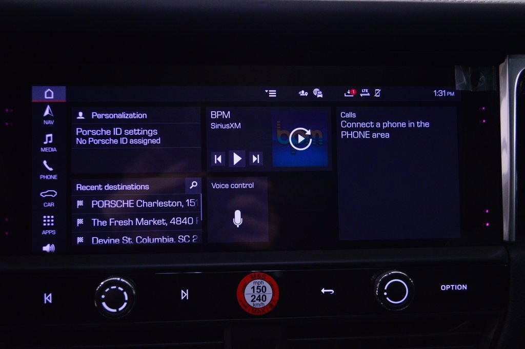 Used 2025 Porsche Macan image 27