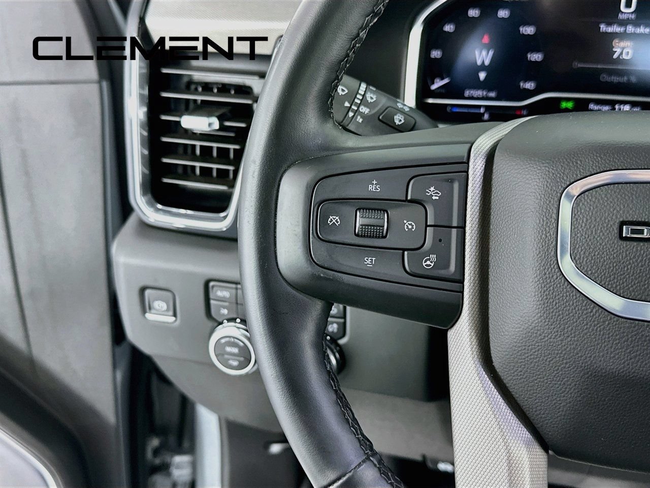 Used 2024 GMC Sierra 3500 Denali w/ Denali Reserve Package AWD/4WD image 16