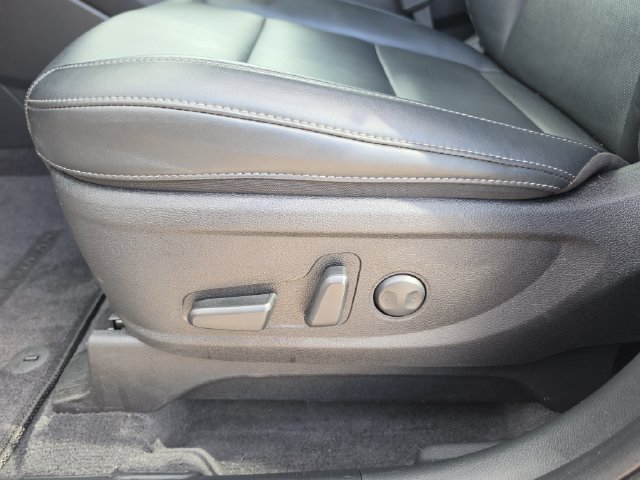 Certified 2025 Kia Telluride S FWD image 16