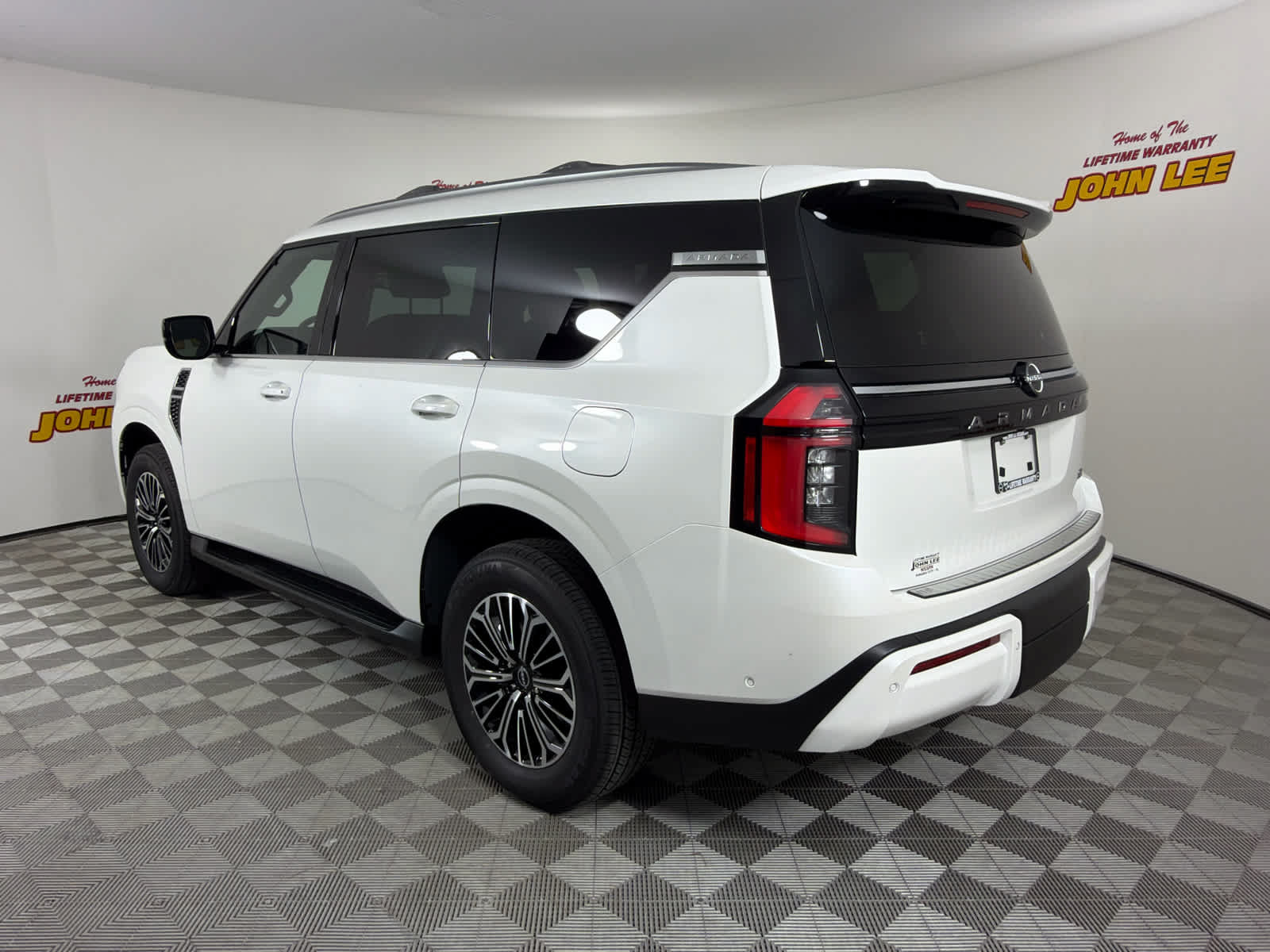 New 2026 Nissan Armada SL w/ Captain's Chari Seat Package AWD/4WD image 3