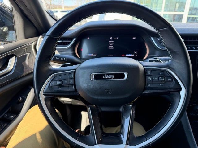 Used 2021 Jeep Grand Cherokee L Laredo image 4