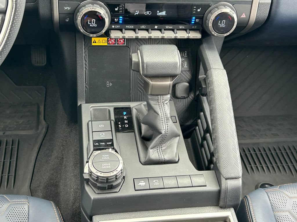 Certified 2025 Toyota 4Runner Platinum AWD/4WD image 23