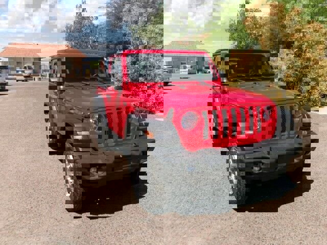 Used 2021 Jeep Wrangler Sport S image 4