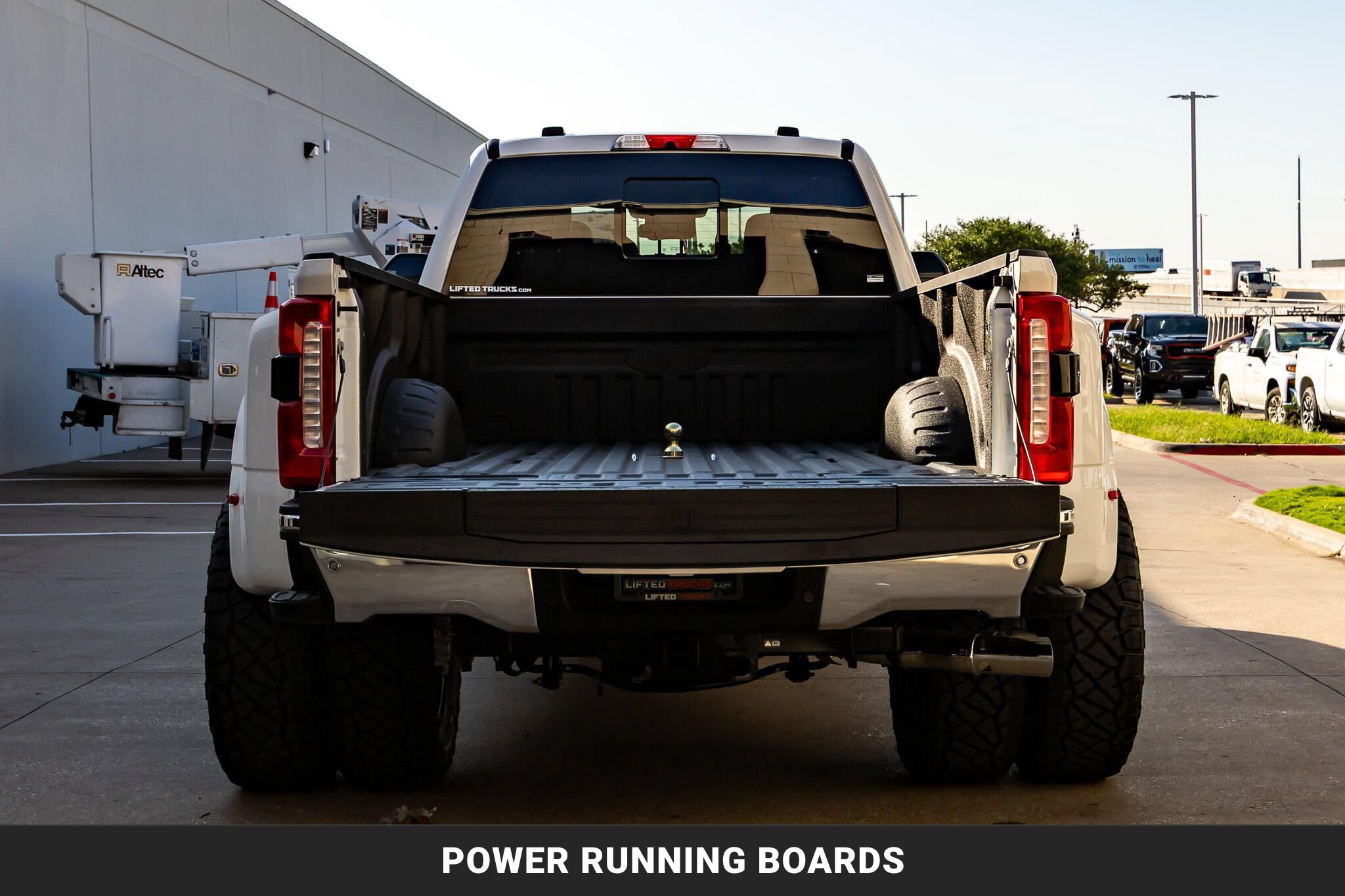 Used 2026 Ford F350 Lariat w/ Lariat Ultimate Package AWD/4WD image 9