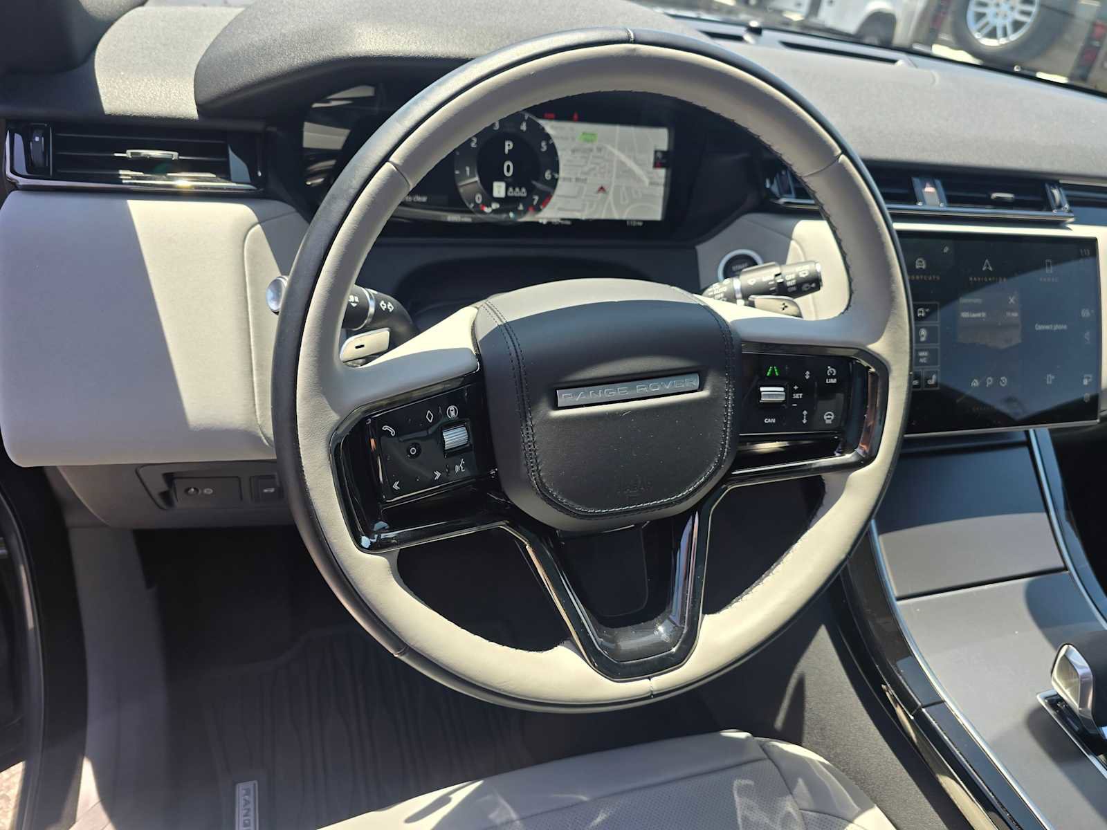 Used 2026 Land Rover Range Rover Velar S AWD/4WD image 25