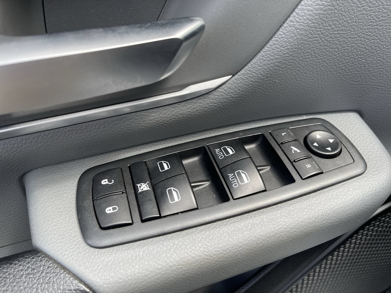 Used 2020 RAM 1500 Big Horn AWD/4WD image 22