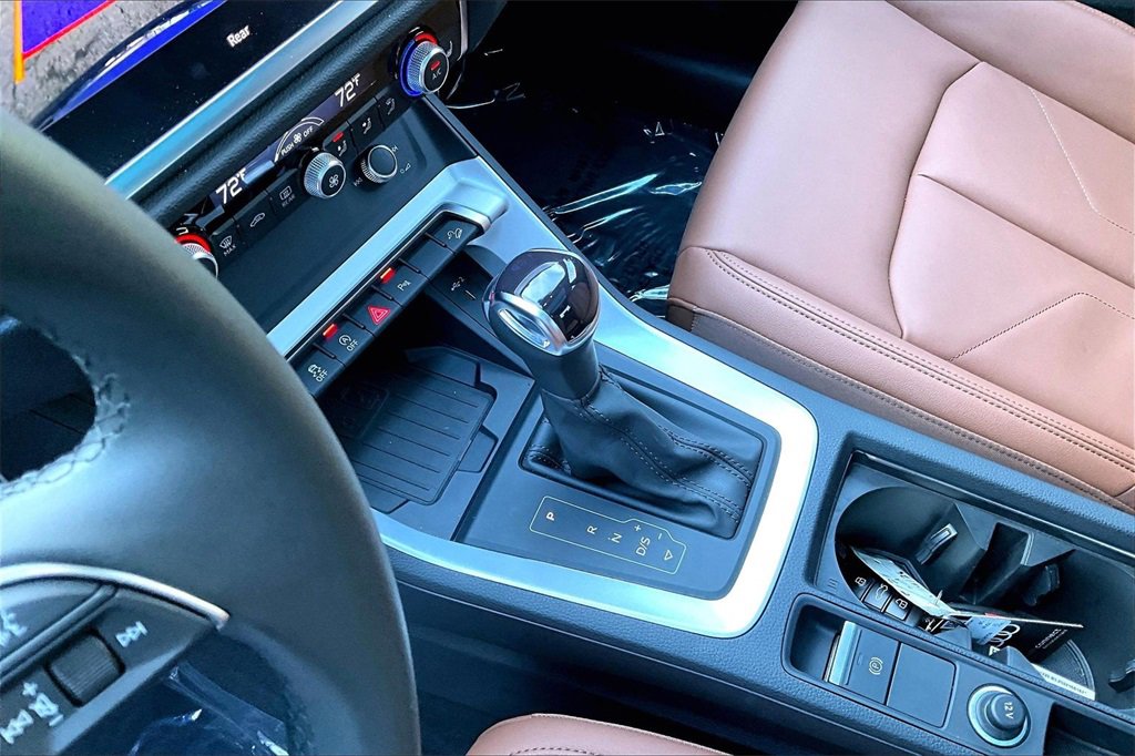 Used 2025 Audi Q3 2.0T Premium w/ Convenience Package image 18