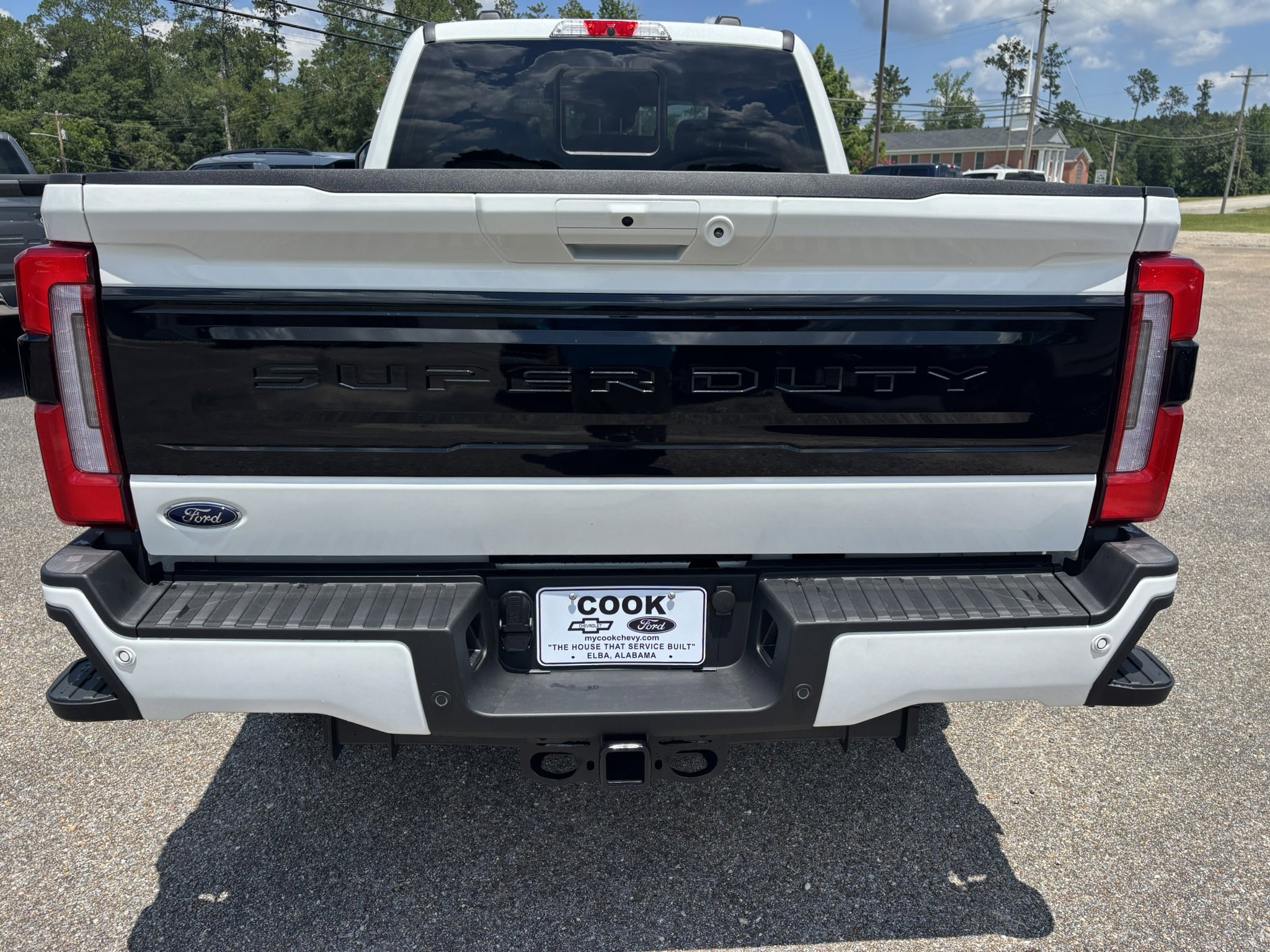 New 2025 Ford F250 4x4 Crew Cab Super Duty image 14
