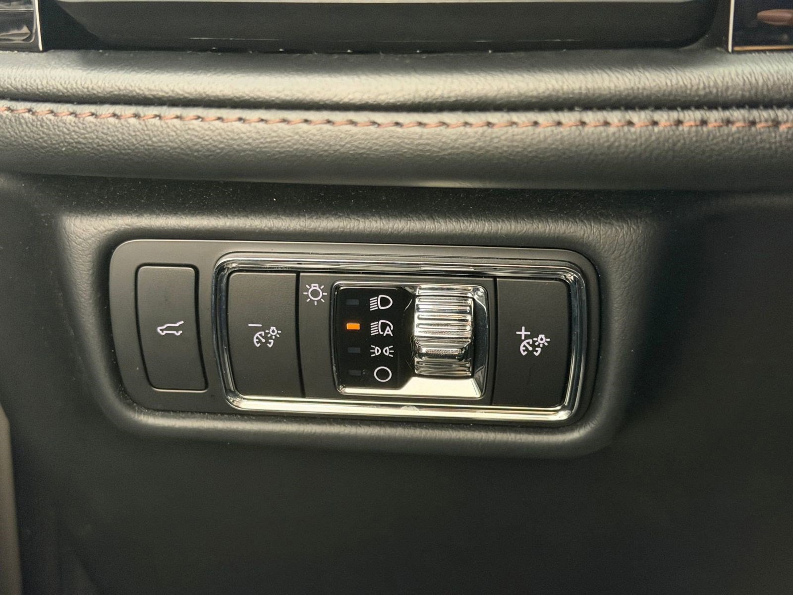 Used 2023 Lincoln Aviator 2WD image 29