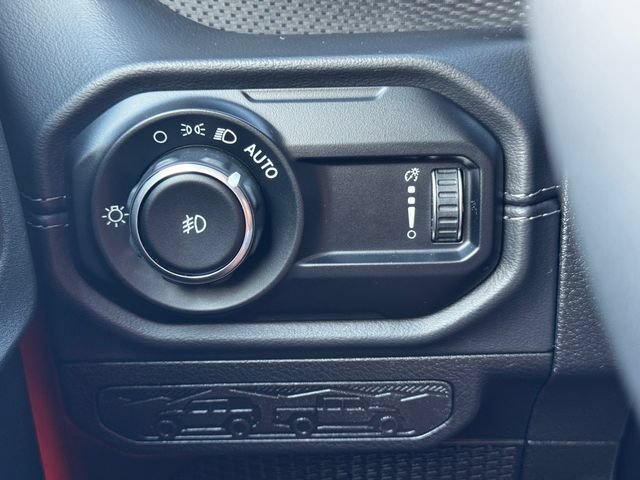 Certified 2025 Jeep Wrangler Unlimited Rubicon w/ Convenience Group AWD/4WD image 23